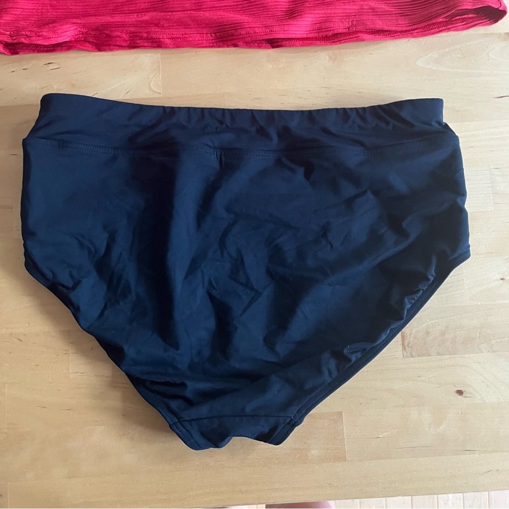 Lands End Red and Black Tankini Swimsuit Set Two Piece High Waist Coverage 10/12 - Picture 4 of 11
